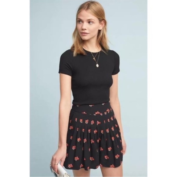 Maeve Pleated Floral Shorts Size Large - Picture 1 of 13